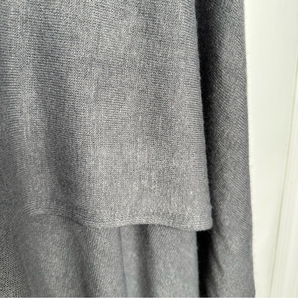 Poncho Grey One Size - Picture 15 of 16